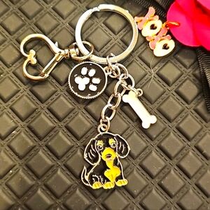 NEW! Enamel Dachsund + Pawprint 🐾 Bone🦴 Bag/Keychain Charm 🎒👜 ~ 🎁 🐶🐕